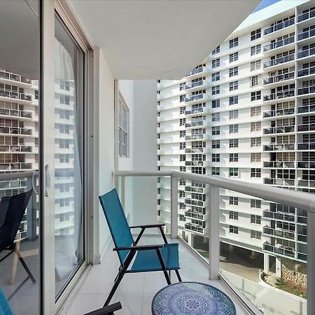 Beachfront 2 Bedroom At Tides Hollywood 8Th Floor 외부 사진