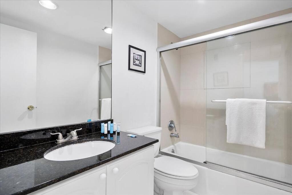 Beachfront 2 Bedroom At Tides Hollywood 8Th Floor 외부 사진
