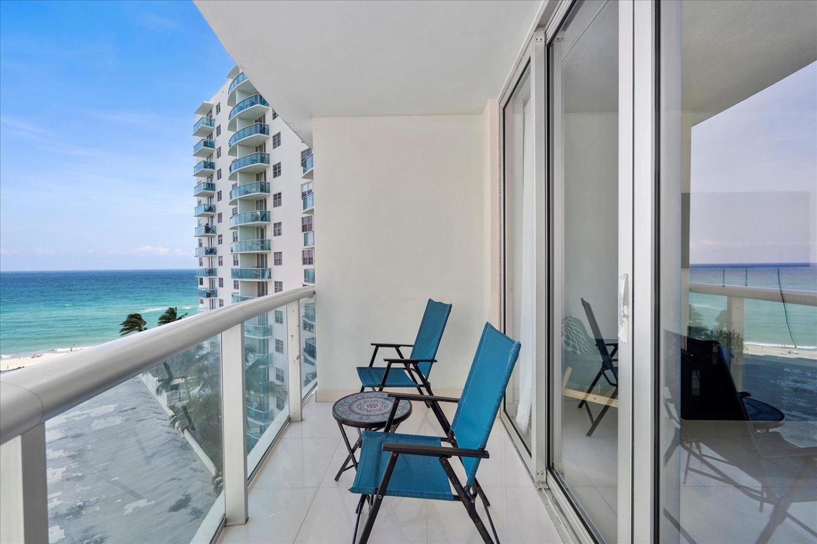 Beachfront 2 Bedroom At Tides Hollywood 8Th Floor 외부 사진
